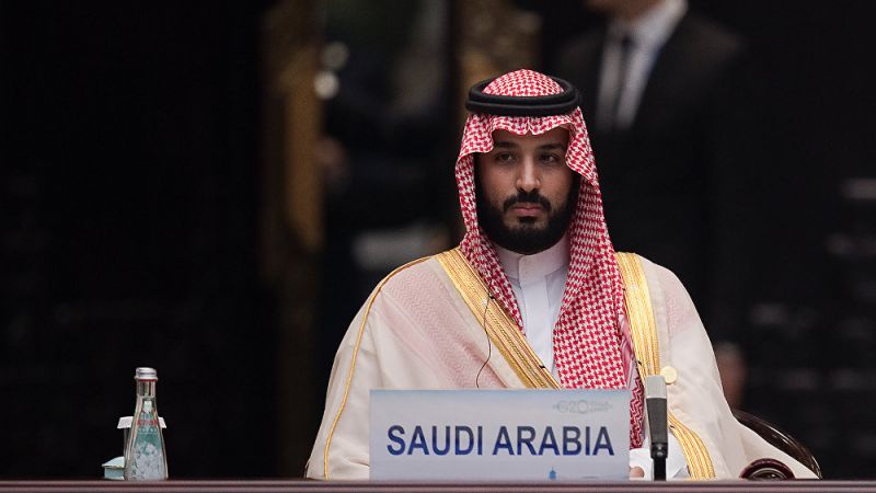 محمد بن سلمان في عام.. "بطل من ورق" ووقود أزمات