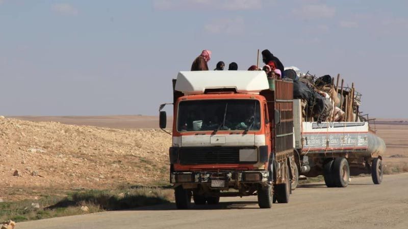 بالصور.. فتح معبرين إنسانيين لإخراج لاجئي الركبان