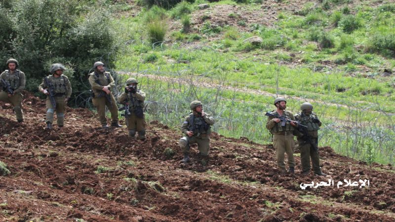 العدو يثبّت شريطا شائكا مقابل بلدة رميش الجنوبية