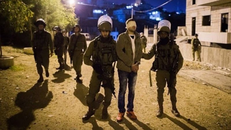 الإحتلال يعتقل 17 فلسطينيًا في مناطق الضفة الغربية