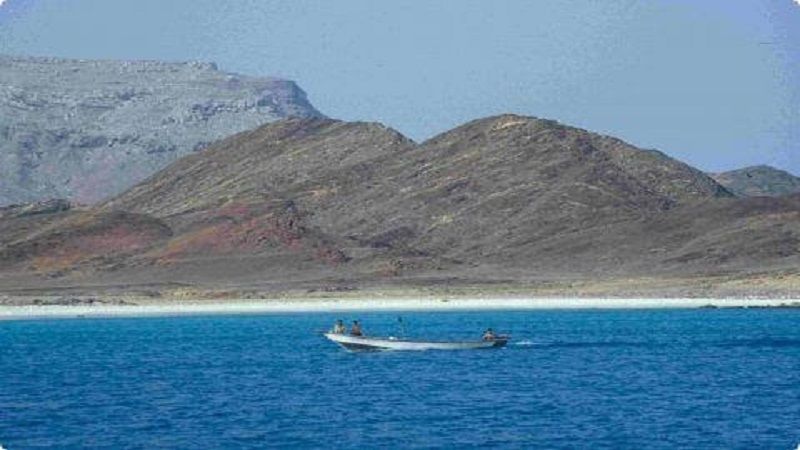 صنعاء تدين تهجير سكان جزيرة عبد الكوري من قبل العدوان