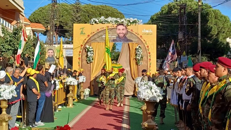 بالصور: حزب الله شيع الشهيد على طريق القدس حسين منتش &quot;صلاح&quot; في كفرصير&nbsp;