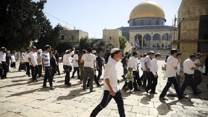  فلسطين المحتلة| مجموعات من المستوطنين تقتحم المسجد الأقصى إحياء لما يسمى "عيد العرش" لدى اليهود