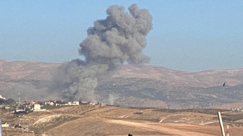 لبنان| طيران العدو يغير على أطراف بلدة شمسطار