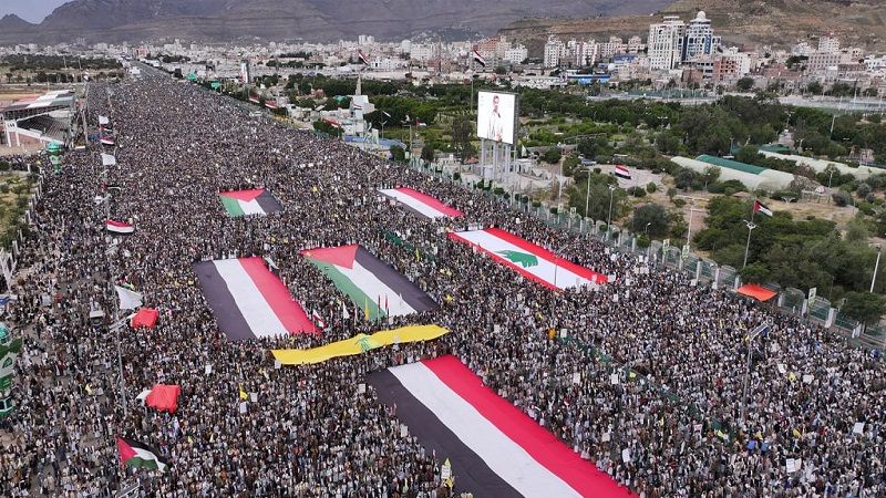 &quot;مع غزة ولبنان.. دماء الشهداء تصنع النصر&quot; مسيرات حاشدة في 460 ساحة يمنية&nbsp;