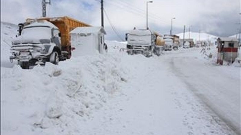 لبنان| طرق جبلية مقطوعة بالثلوج