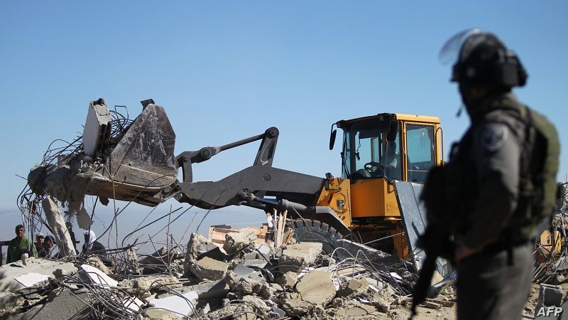 فلسطين المحتلة| قوات الاحتلال تشرع بهدم منزل فلسطيني في محيط مخيم جنين